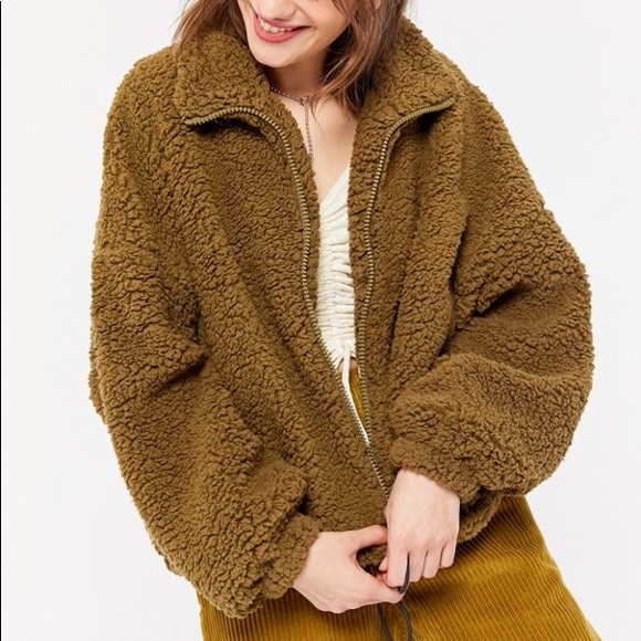 Urban Outfitters Jackets & Blazers - UO Willow Fuzzy Fleece Drawstring Teddy Jacket